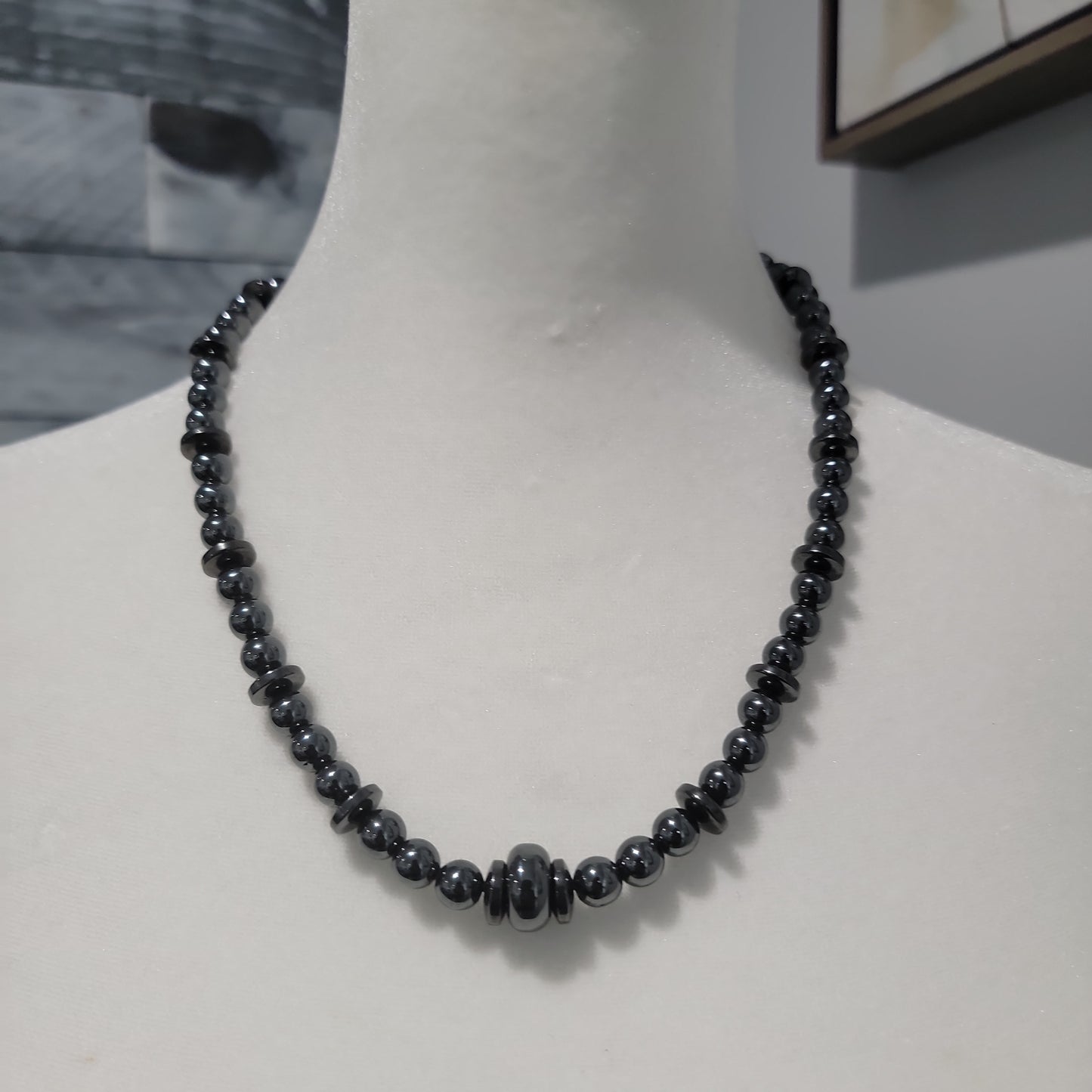 Collar de piedras preciosas de hematita