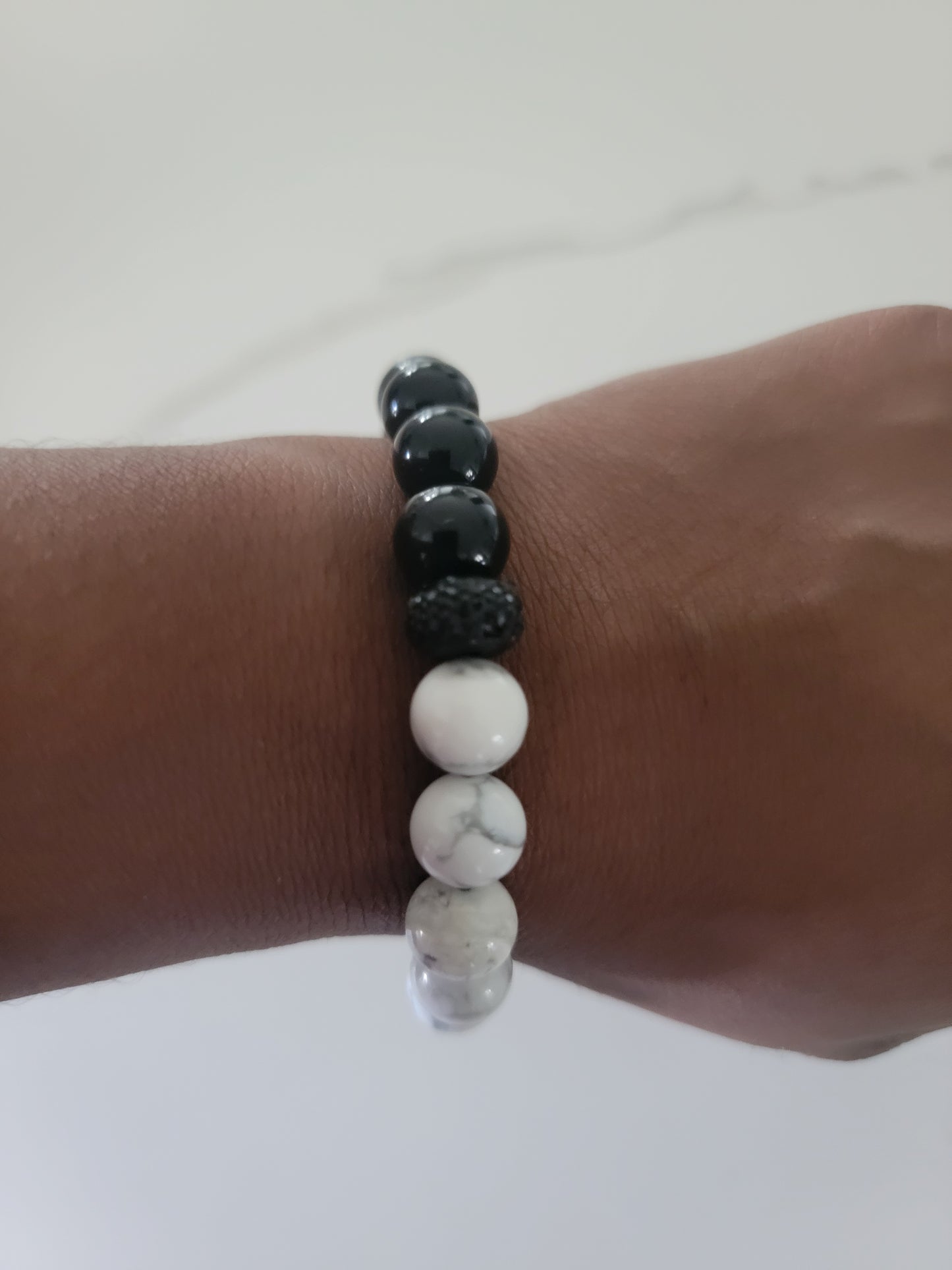 Howlite and Black Onyx Bracelet