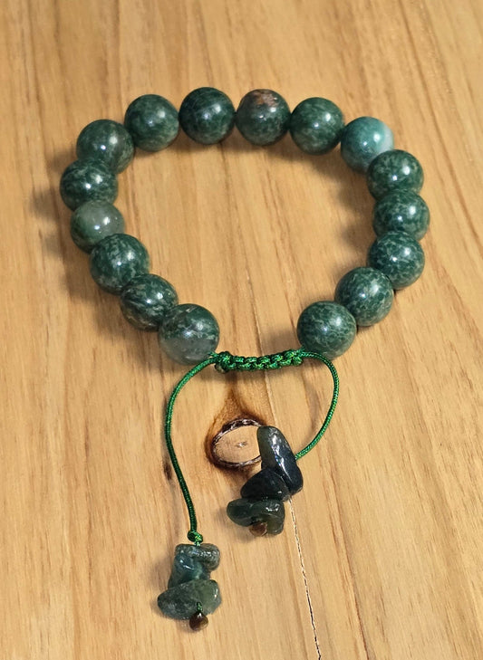 Ossie and Omi Jewelry