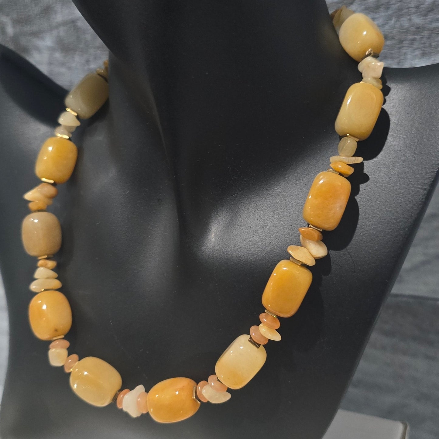 Collier ras du cou en jade jaune et aventurine orange